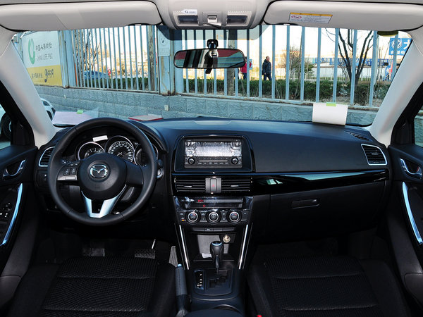 長(zhǎng)安馬自達(dá) 2.0L 自動(dòng) 中控臺(tái)整體