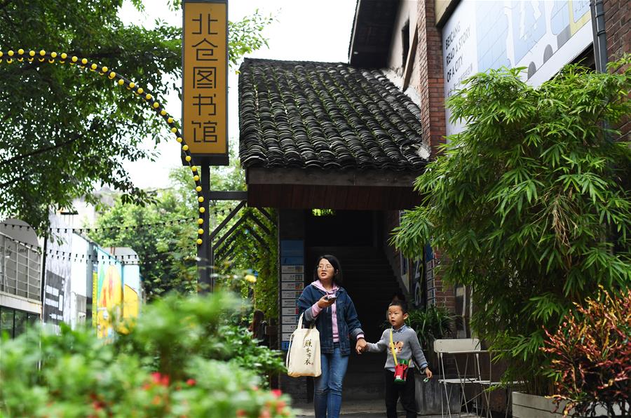 ���������1���ؑc�������Ą��օ^��������A