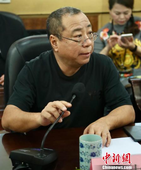 �Ї��Ӱ�҅f������ϯ���������������l�ԡ������� �z