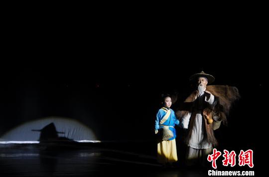 ���ϴ���ԭ������������·���桷��������