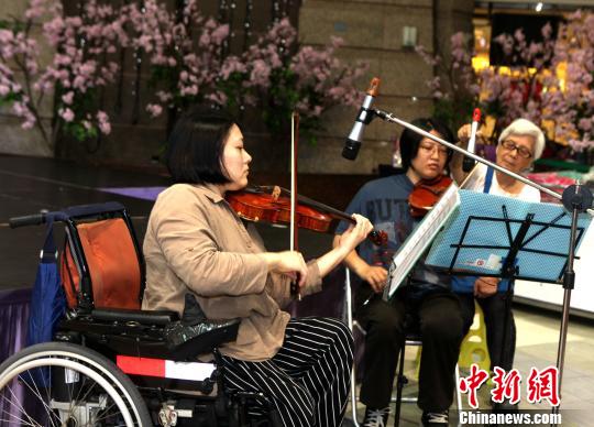 �f��С�ɘ��������ݳ��_���g��I���C���e�k����ļ��