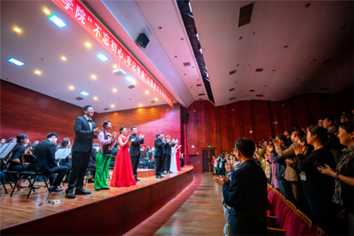 ��������˹�WԺ�e�k���������ġ���ӛʹ�������}�����������������