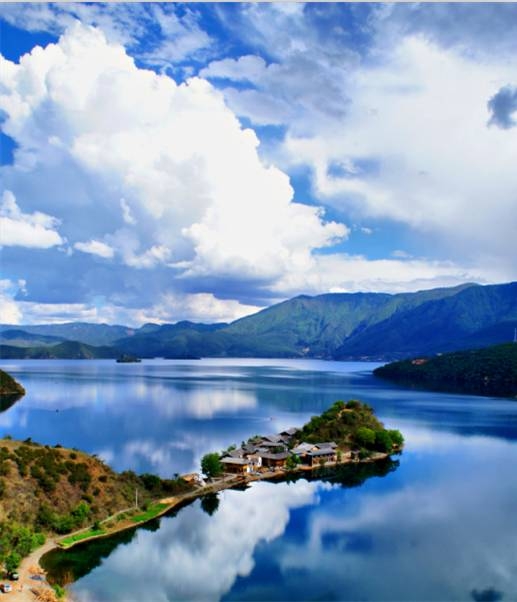 說到蜜月旅游,總逃不脫麗江。