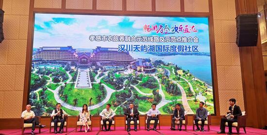 ����Т�����r�I���B��ͻ�ƿ� ȫ�����M�r���B����ںϰlչ