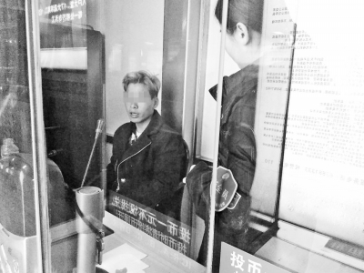 武陟男孩身無分文騎摩托到鄭州 尋女友尋到沒油