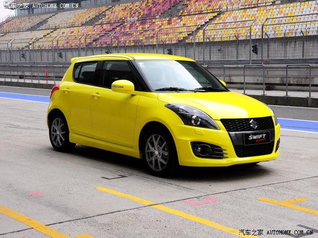 鈴木鈴木(進(jìn)口)速翼特2014款 1.6L 手動兩驅(qū)豪華版