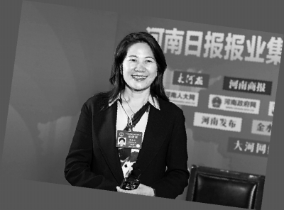 ���˹��￴��8λŮ��ȫ���˴�����ġ����c����