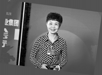 ���˹��￴��8λŮ��ȫ���˴�����ġ����c����