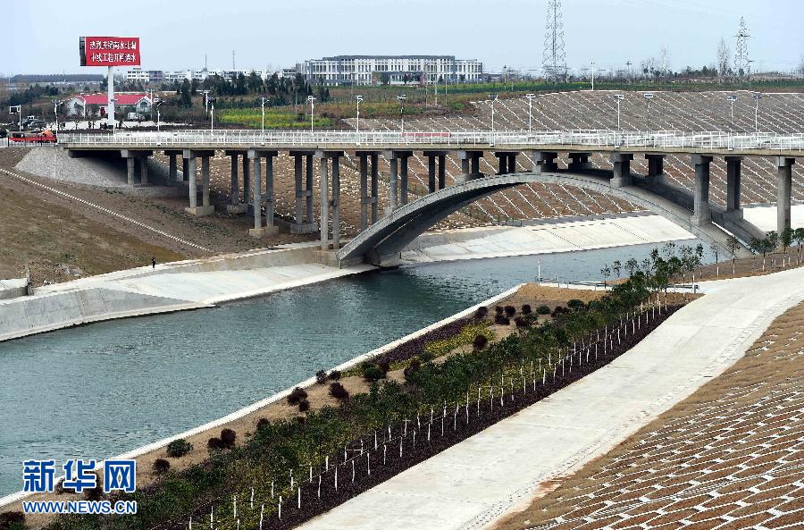 �����B����1����ˮ���{�о��������ף�һ����ˮ�;���