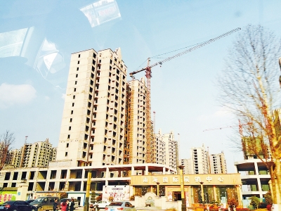 男子買房已簽購房協議書 開發商又把房子賣給別人