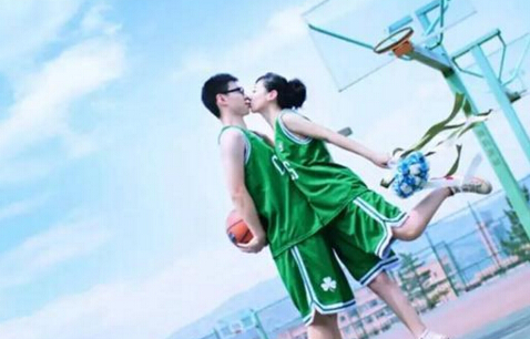 怎么樣在大學中談一場轟轟烈烈的戀愛