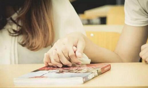 怎么樣在大學中談一場轟轟烈烈的戀愛