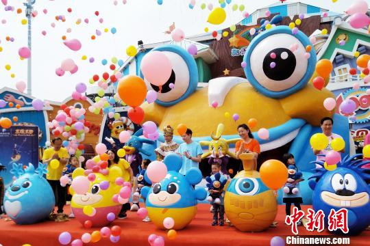 ����С�L�������ο͕��δ��B�l�F�������}���@