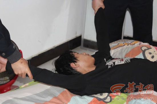 �ھW������ͨ��ҹ�C����悰��h19�qС����ĳ��һ�Ν���e�˼�͵�|����͵��29���t���Ȗ|������������ϛ]��Ϣƣ�v��˯���ˡ��Y��ʧ���ؼҰl�F������æ���������s��ץ������