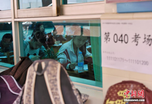 �Y�ψD ������l ��� �z