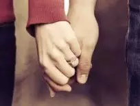 男子陪妻戰(zhàn)勝癌癥病魔 被妻罵