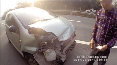  ���µ�С�I܇��