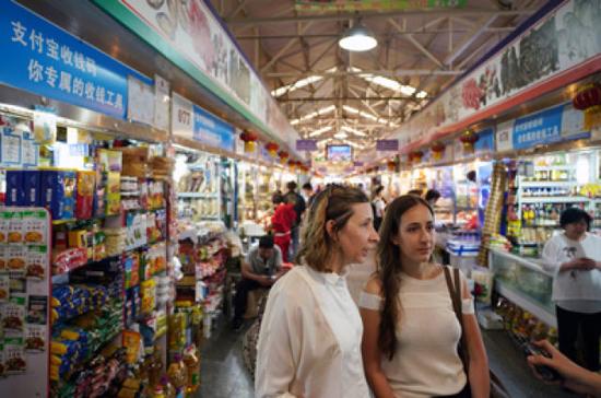 5��8�գ�����Դ���Ј������Ե���Sandra Saewert�����c����һ����Ј���