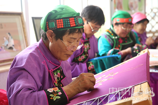 ���Ҹ����_��߅��������������¸��� �L�Ͳ�ԭ������ɫ