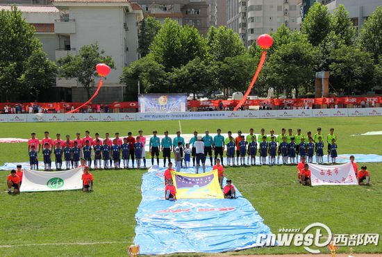 ����������У�@ԇ�����Lϵ�y �_�l�^�����WУ12��