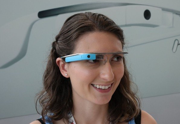 美國加州女司機戴谷歌眼鏡開車被罰款