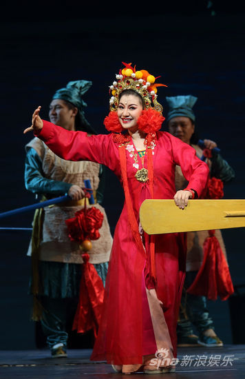 ���\���{������